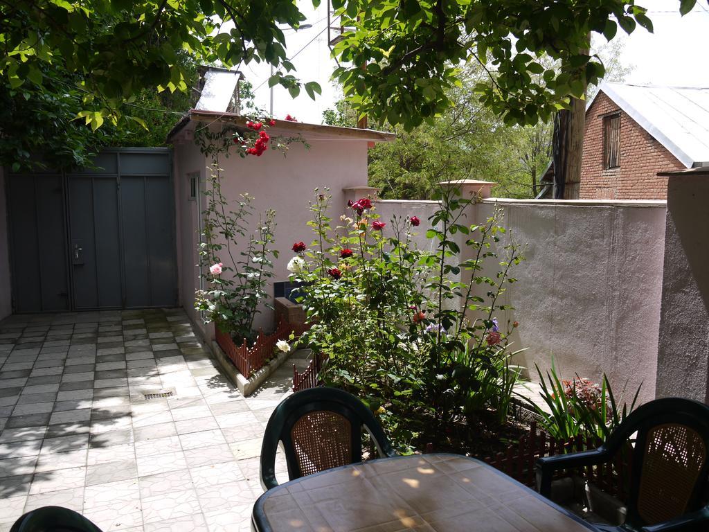 Family Hotel Mountain Scream Tbilisi ภายนอก รูปภาพ