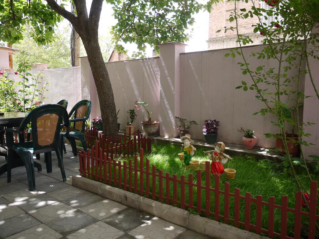 Family Hotel Mountain Scream Tbilisi ภายนอก รูปภาพ